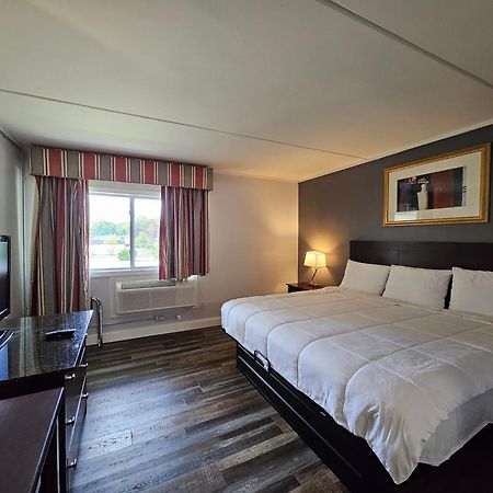Center Street Value Inn Оберн Экстерьер фото