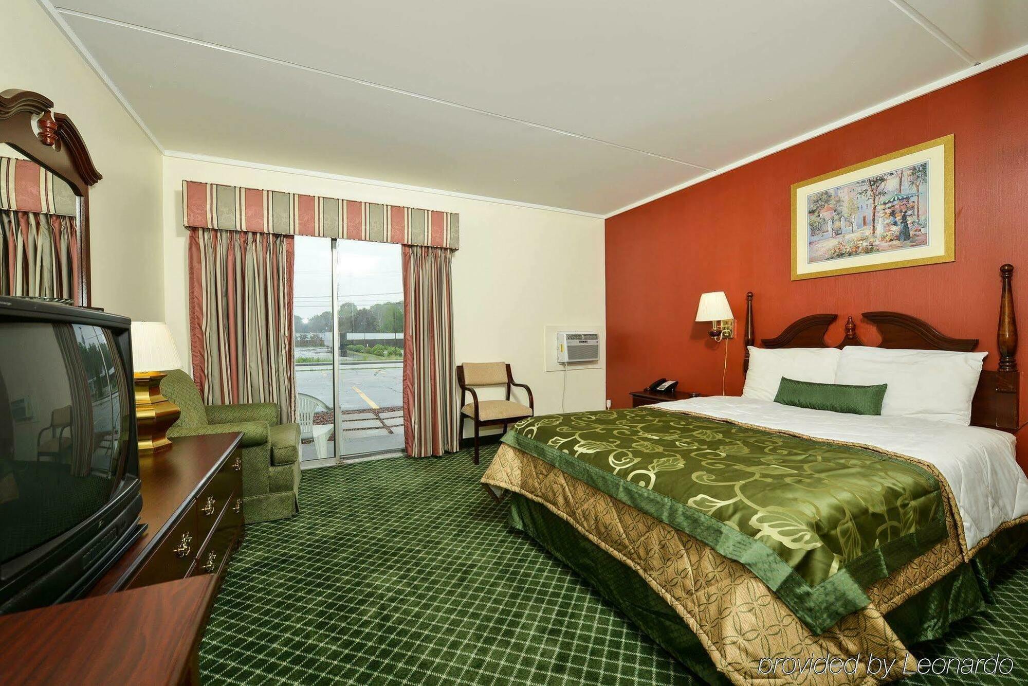 Center Street Value Inn Оберн Экстерьер фото